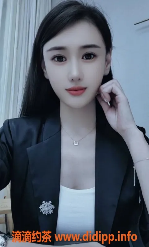 上海楼凤-浦东金桥挽星车模，175长腿D胸