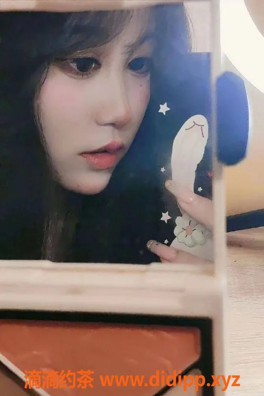 成都楼凤-锦江区熙熙，大奶嫩妹，课时费6p起