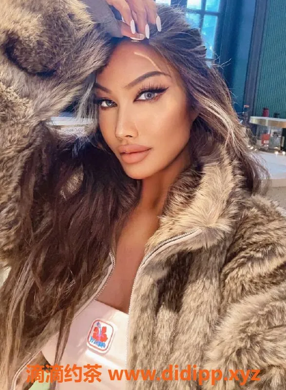 上海楼凤-徐汇卡戴珊 巴西混血 168身高 F罩杯服务热辣