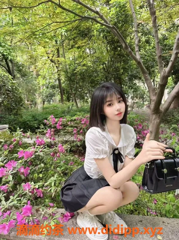 福州楼凤-台江区南南 | 20岁高挑美妞，700P预定