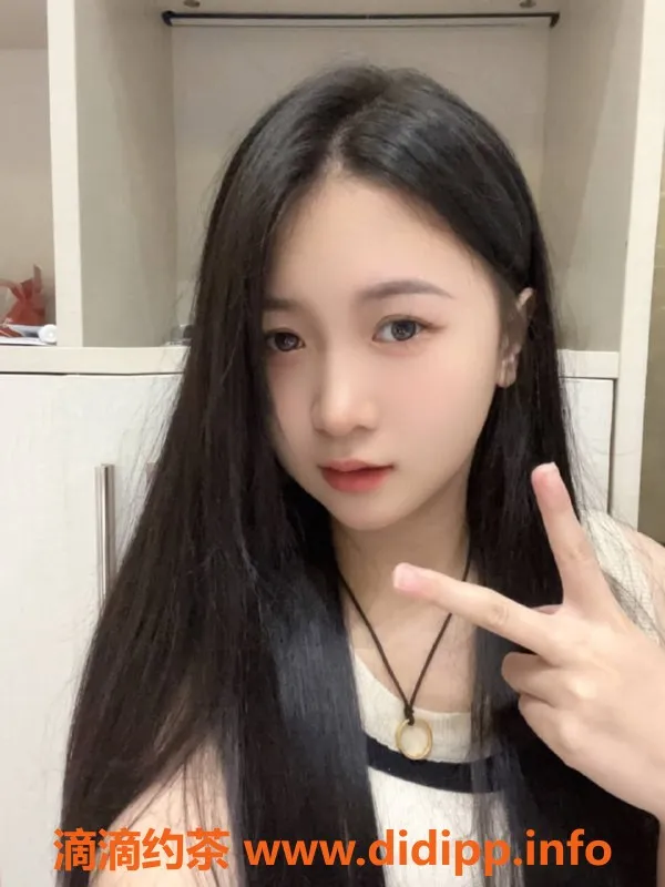 深圳楼凤资源信息,宝安惠子：身高162cm B罩杯，900元起服务