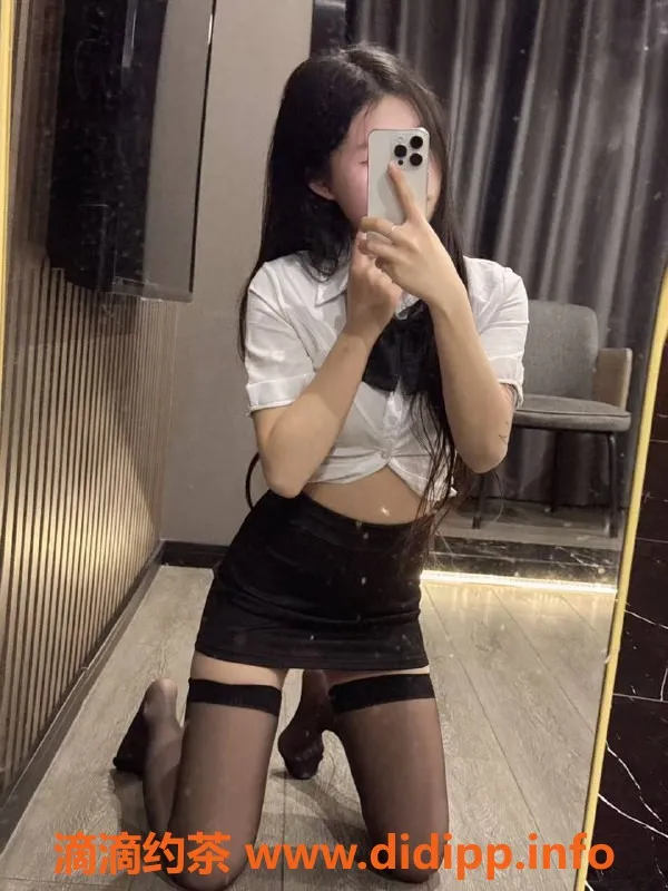 宁波上门服务-半只橙 18岁 42kg B+胸 陪洗亲密服务