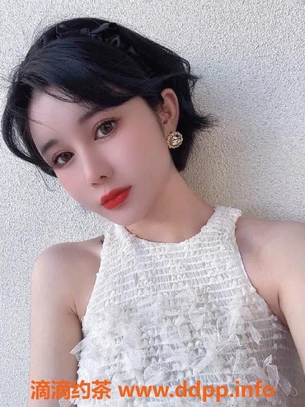 深圳楼凤-深圳罗湖小奶包，21岁身材小巧好服务