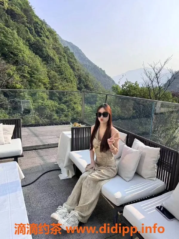 深圳楼凤-深圳南山甜甜：18岁嫩妹，1000元起