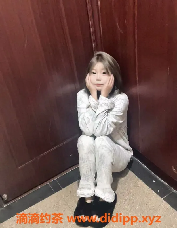 成都楼凤-成都嫩妹#羞羞，17岁，158cm，甜美可人，600起