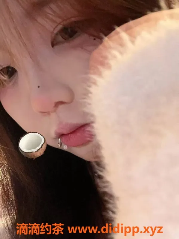 成都上门服务-成都小玉，155cm匀称巨乳，600起服务