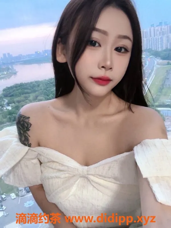 杭州楼凤-拱墅区小不点，900元私密服务，视频认证