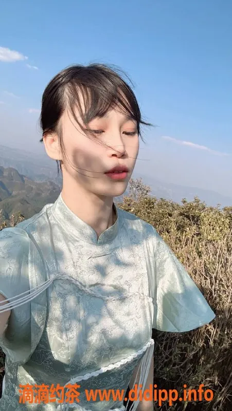 成都楼凤资源信息,成都知知，24岁，165CM，服务热情，600元/60分钟