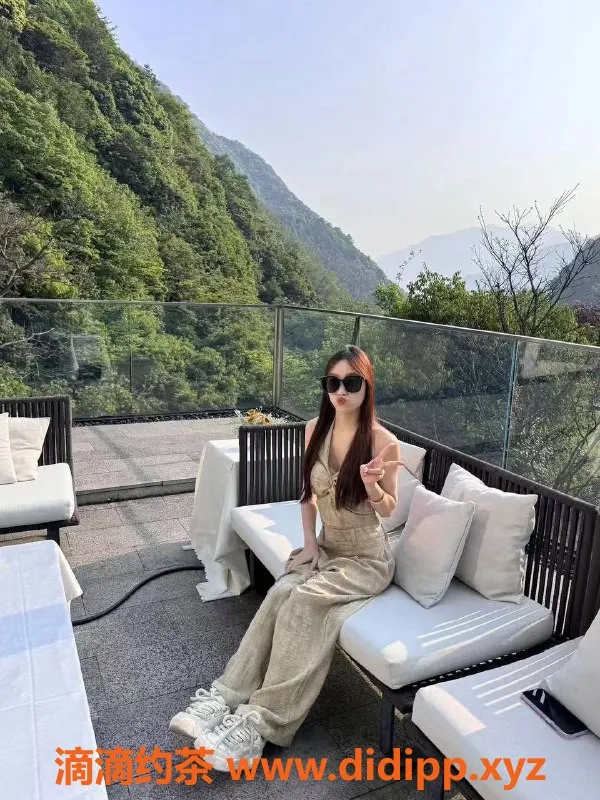 深圳楼凤-南山区嫩妹甜甜，900P服务体验推荐