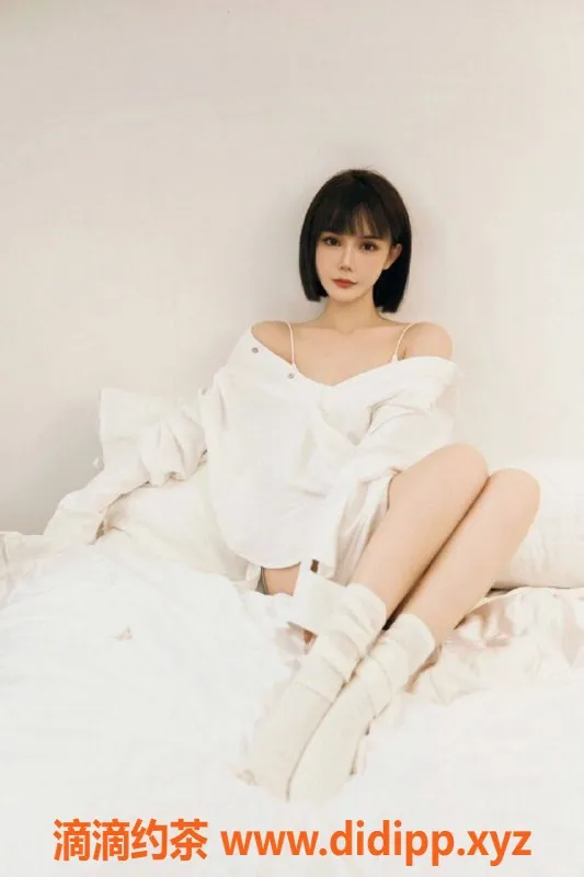 广州楼凤-天河漫漫，700元视频验证美颜御姐