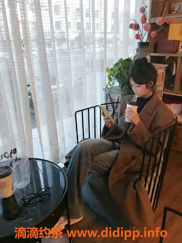 广州楼凤-甜甜 - 夜课嫩妹，12P外出服务