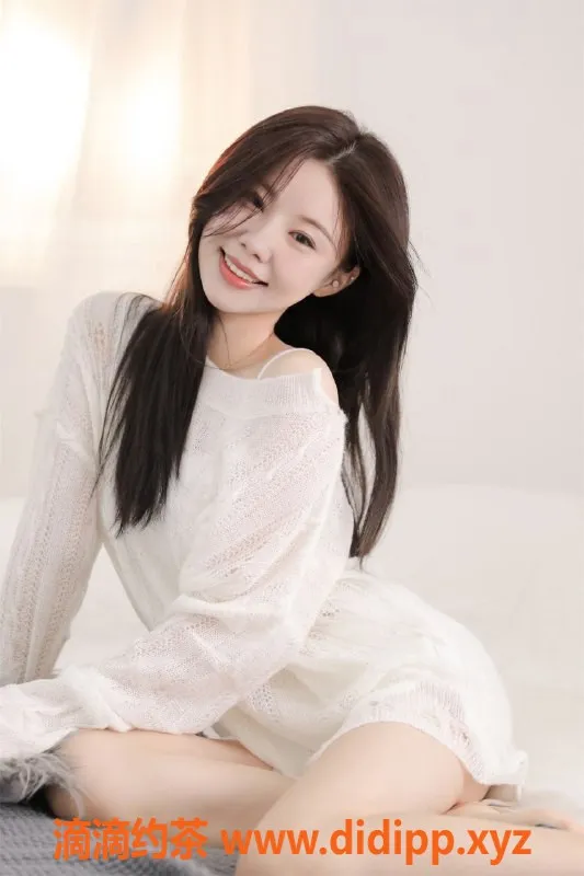 广州楼凤-天河御姐杨阳，视频验证，8P鸳鸯浴双飞服务