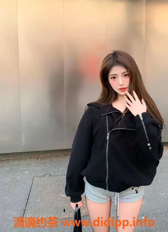 杭州上门服务-滨江22岁F杯美眉，45kg热情服务等你来约