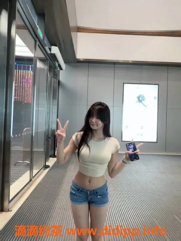 佛山楼凤-佛山金婷，巨臀新人，1200起，超值体验！