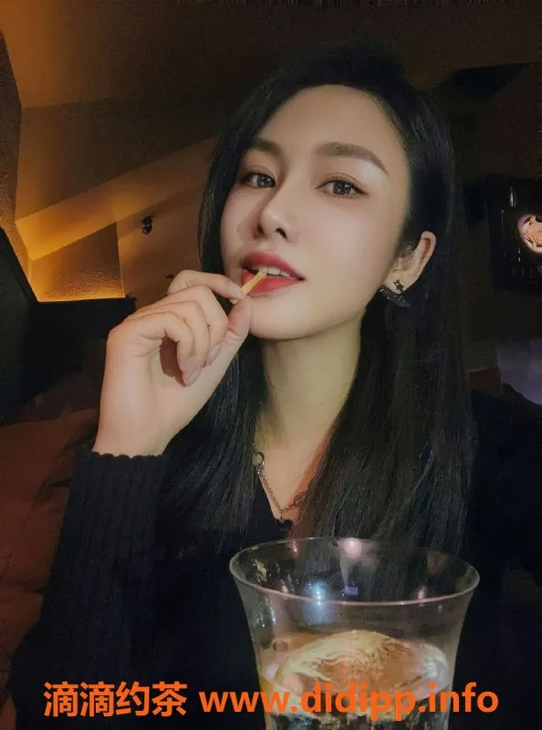 西安楼凤-高新御姐南南，8p仅需价格实惠