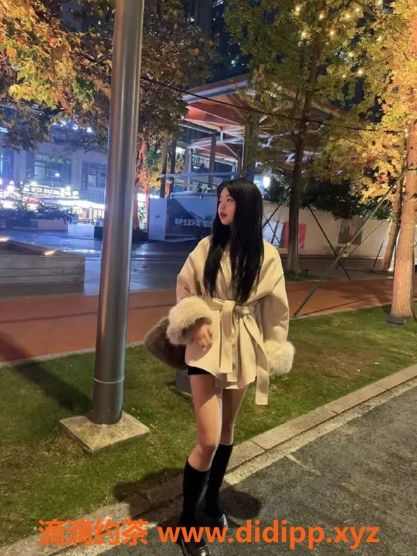 成都楼凤-成都16岁妹子丸子，身高163，500元超值服务