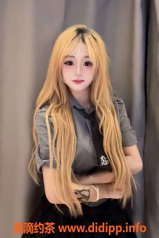 杭州楼凤-上城区萱萱，800元私密服务，视频认证