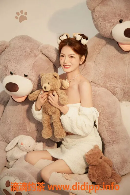 成都楼凤资源信息,高新金融城初恋，168cm、93斤，亲吻69服务！