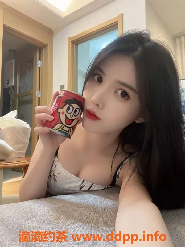 深圳楼凤-龙岗小可，19岁嫩妹，1200起，舌吻服务