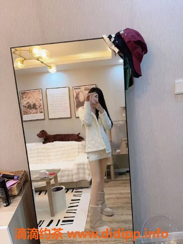 广州上门服务-南海高端外围嫩妹丨全套服务90分钟仅1400起