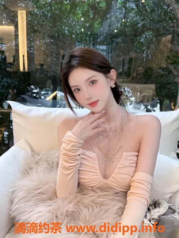 深圳楼凤-福田韩国真珠，20岁165-169，1600起步