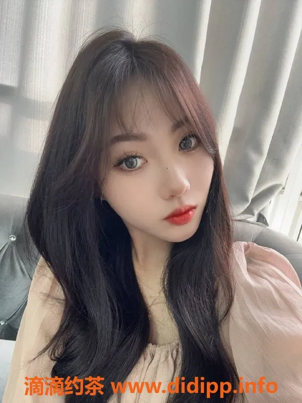 上海楼凤-上海笑笑，163cm 36C嫩妹，1600元体验服务