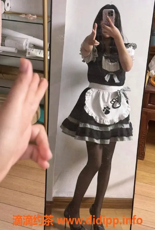 上海楼凤-闵行小林，34B嫩妹，1000元45分钟服务