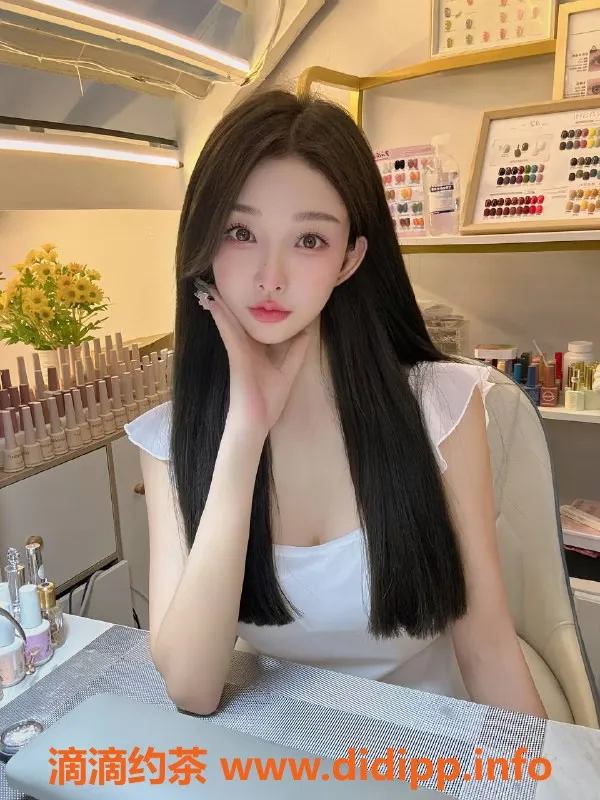 厦门楼凤-思明区程程，162cm 44kg，600元共浴68式等多项服务