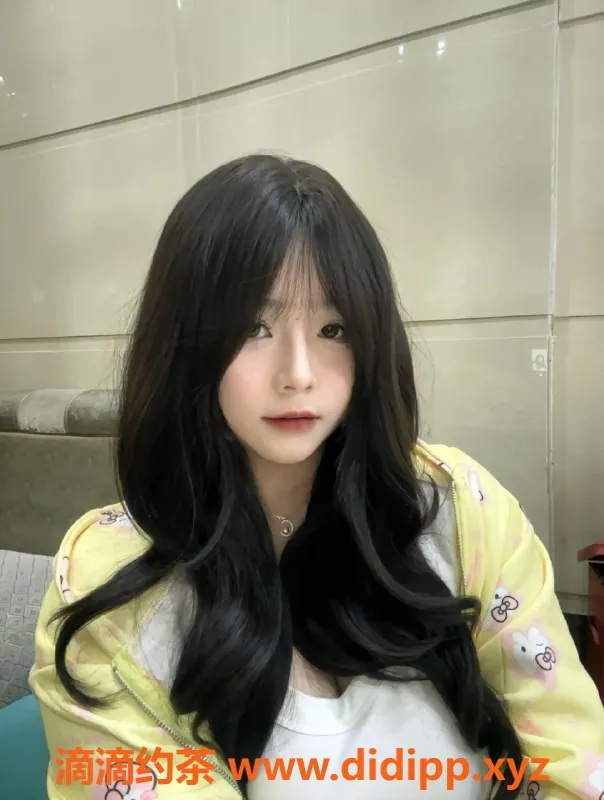 福州楼凤资源信息,仓山金建小区高挑女孩媛媛19岁 服务多样