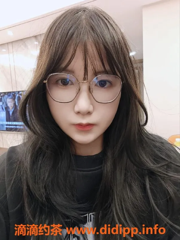 杭州上门服务资源信息,萧山区嫩妹塞壬，155cm 90斤可爱萝莉陪伴服务