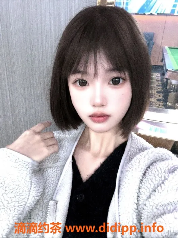 杭州楼凤-成都嫩妹子苒，18岁，身高164，1000元体验激情服务