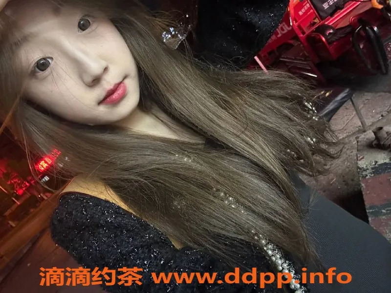 长沙楼凤资源信息,雨花区雅琴19岁 美女173cm 50kg C+罩杯