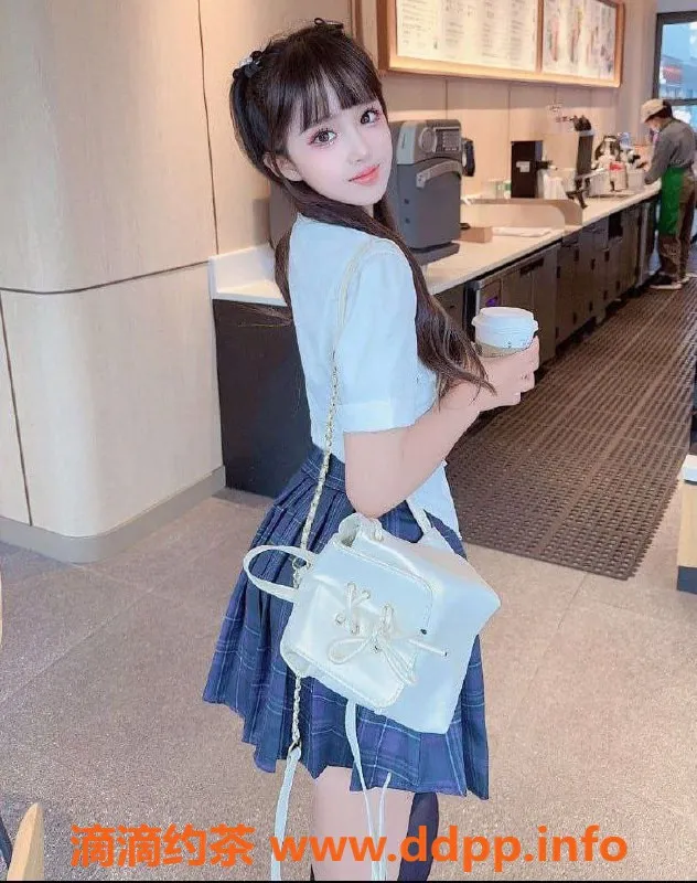 上海楼凤-徐汇小奶酪：166身高、46体重嫩妹