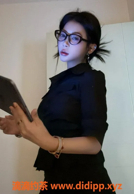 北京楼凤-朝阳潮妹，青春窈窕，主动热情，享受六九服务