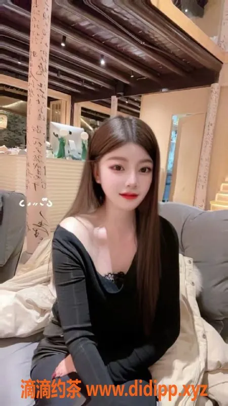 南京楼凤-秦淮菲儿，700元等你来体验！