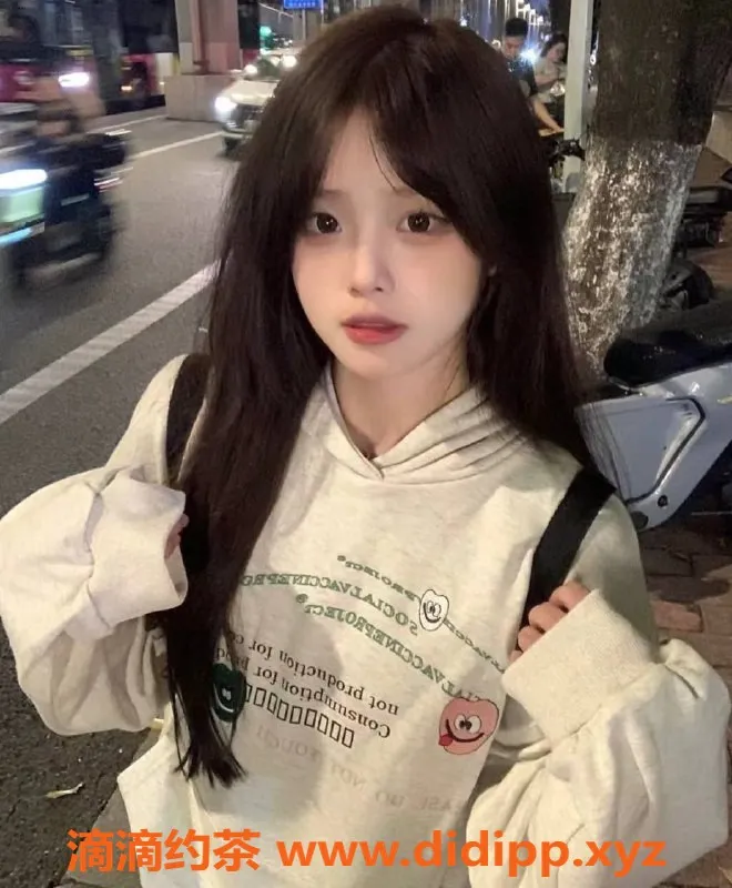 上海楼凤-闵行小可爱，165身高，42公斤，1600起