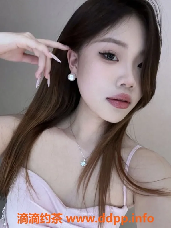 厦门楼凤-万科里嫩妹希米鹿，18岁乖巧舌吻体验