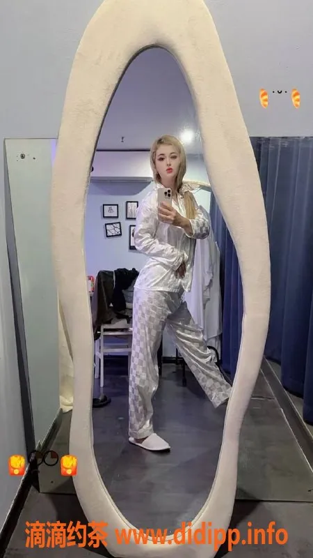 福州楼凤资源信息,乌克兰玛利亚，24岁高挑美女，服务多样