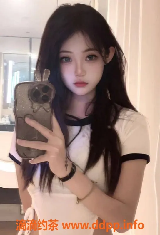 上海楼凤-普陀圆圆，18岁白虎模特，170长腿D罩杯