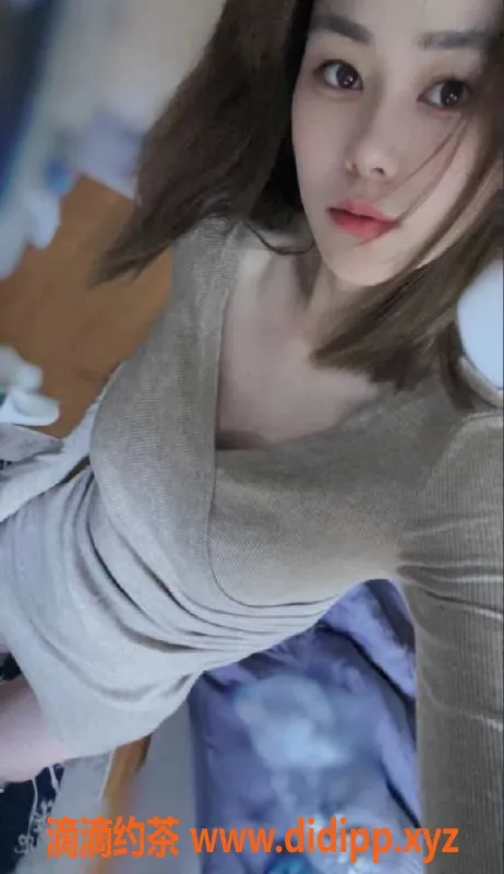 深圳楼凤资源信息,宝安颖儿，165cm 50kg 22岁，门票600元