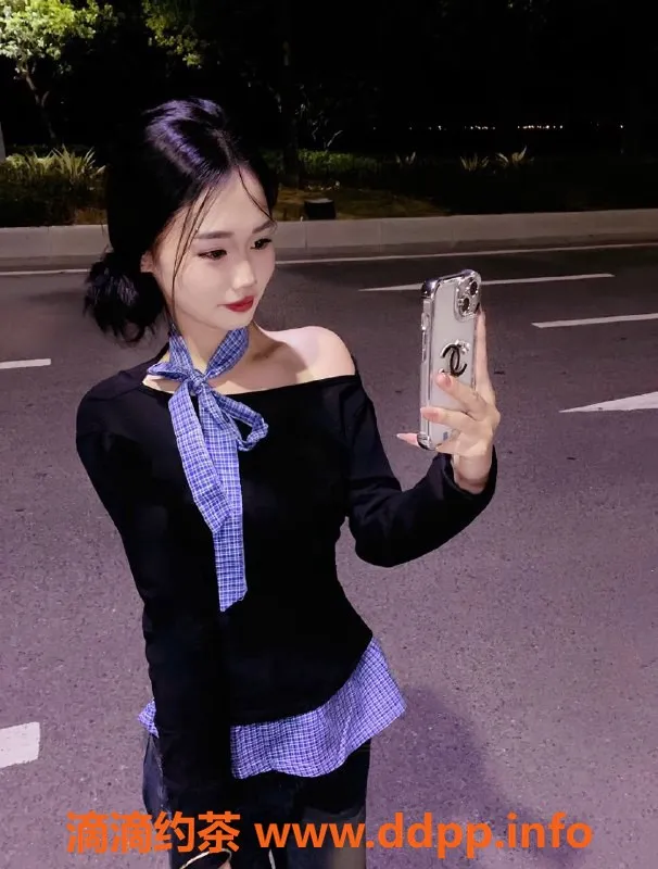 广州楼凤-海珠区嫩妹小雨，超甜服务等你体验