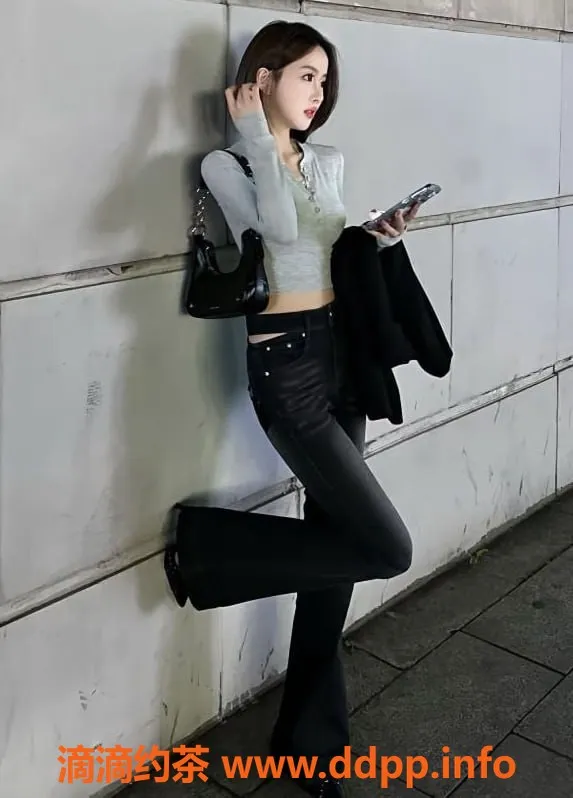 上海楼凤-浦东陆家嘴奶西，170cm长腿美女，1800元起