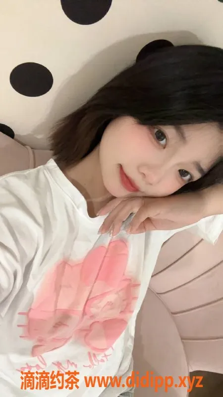 成都楼凤-成都欣菜菜，165cm、100斤高颜嫩妹，服务全面仅600