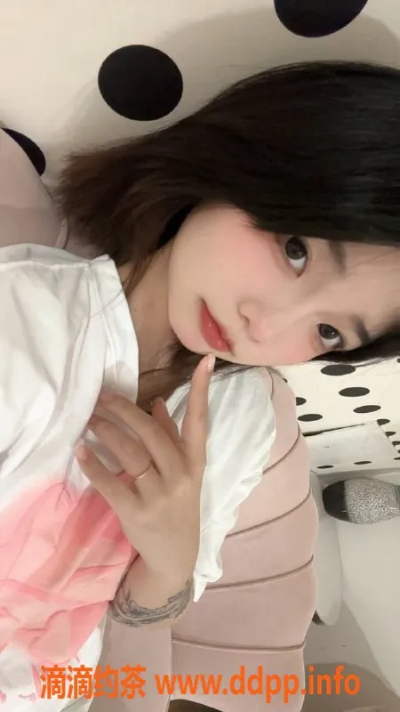 成都楼凤资源信息,成都欣菜菜，165cm、100斤高颜嫩妹，服务全面仅600