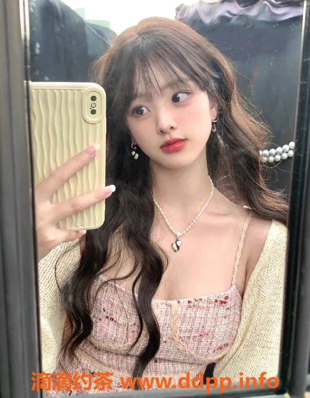 杭州楼凤-西西的后宫：160cm、90斤、18岁可约体验