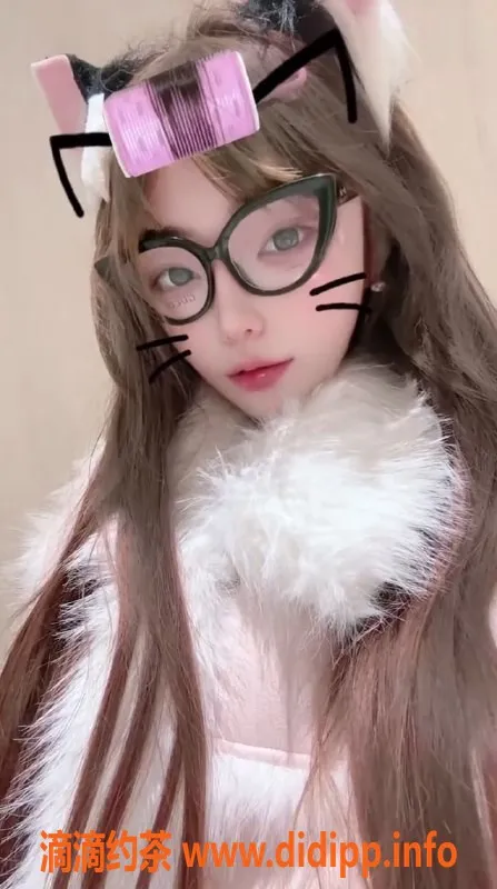 上海楼凤-普陀碧瑶，168长腿嫩妹，1800起