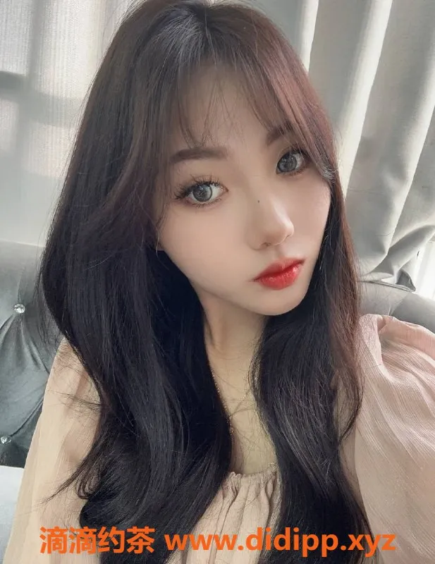 上海楼凤-虹口笑笑，163cm/47kg，1600元起，学院风嫩妹