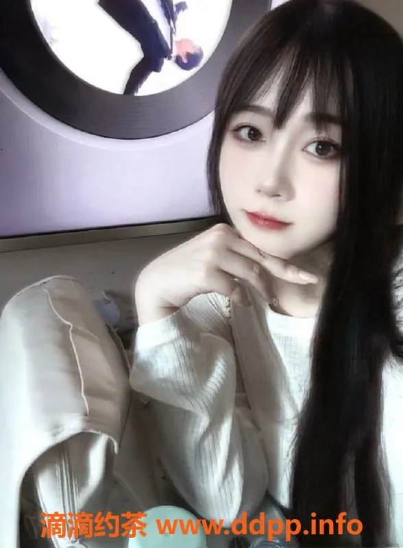 上海楼凤-浦东飞儿，163cm肤白大胸美人，1000P起