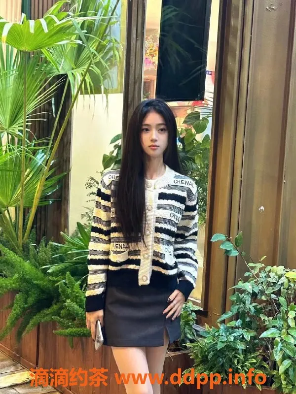 广州楼凤-广州天河小茜，只需700p体验完美服务