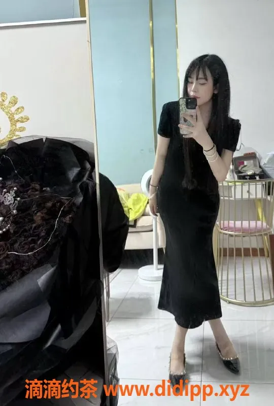 长沙楼凤资源信息,雨花区万一，165身高，激情服务等你来体验！